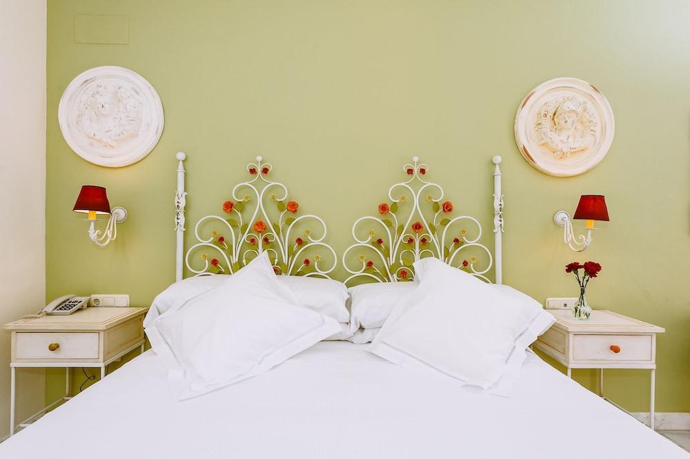 Basic Hotel Dona Manuela Σεβίλλη Εξωτερικό φωτογραφία
