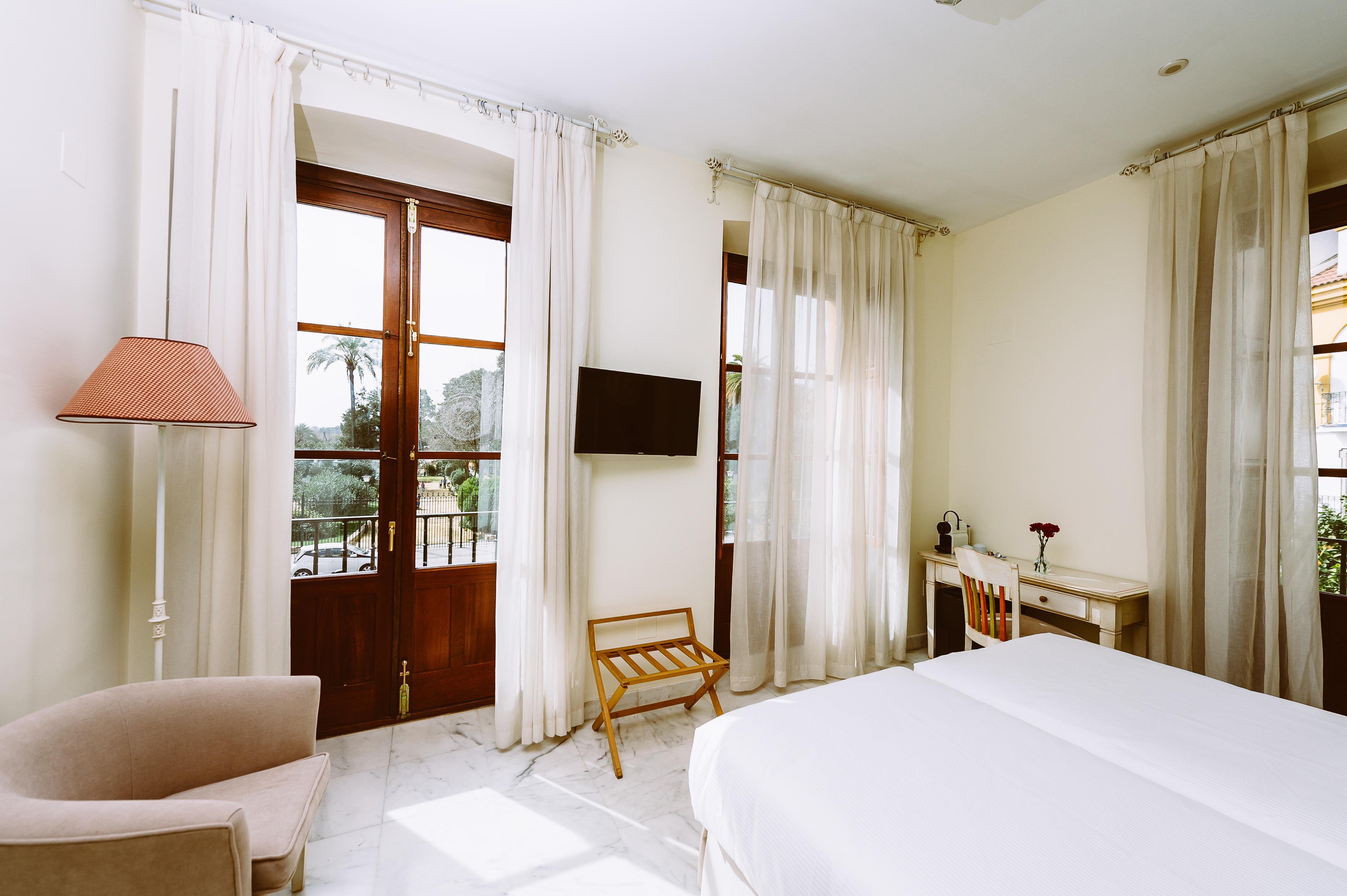 Basic Hotel Dona Manuela Σεβίλλη Εξωτερικό φωτογραφία