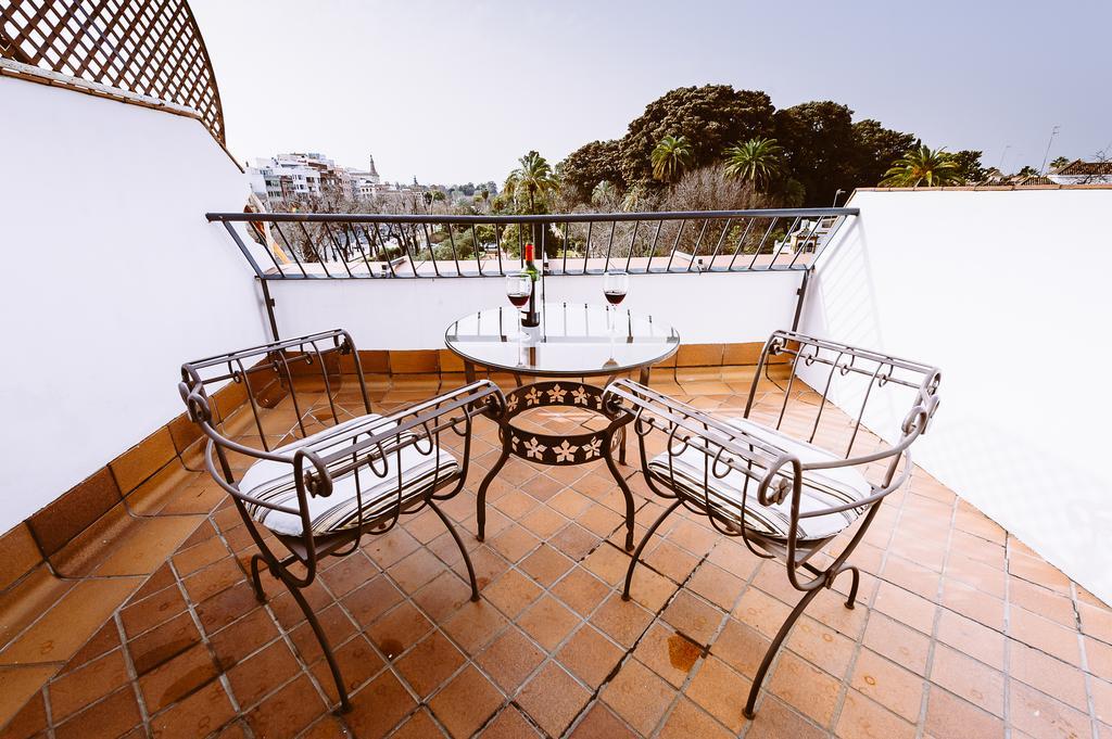 Basic Hotel Dona Manuela Σεβίλλη Εξωτερικό φωτογραφία