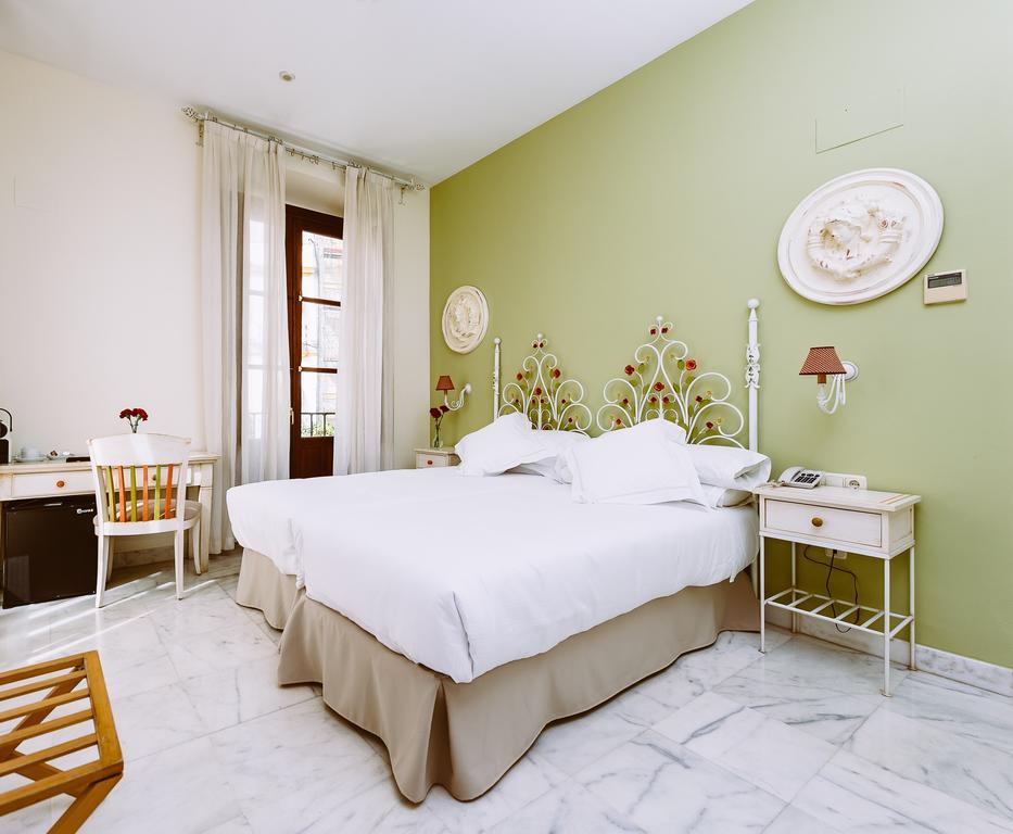 Basic Hotel Dona Manuela Σεβίλλη Εξωτερικό φωτογραφία