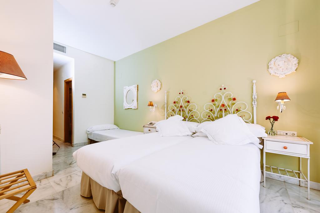 Basic Hotel Dona Manuela Σεβίλλη Εξωτερικό φωτογραφία