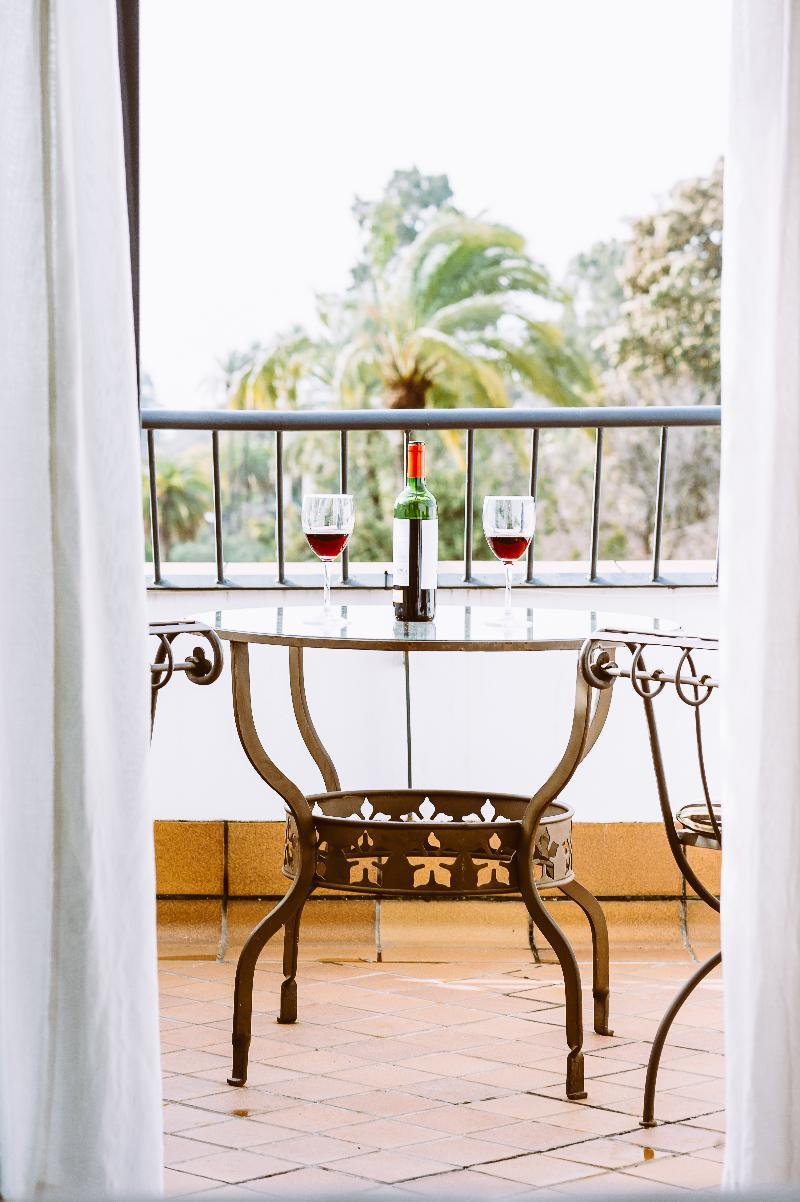 Basic Hotel Dona Manuela Σεβίλλη Εξωτερικό φωτογραφία