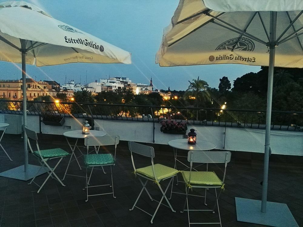 Basic Hotel Dona Manuela Σεβίλλη Εξωτερικό φωτογραφία